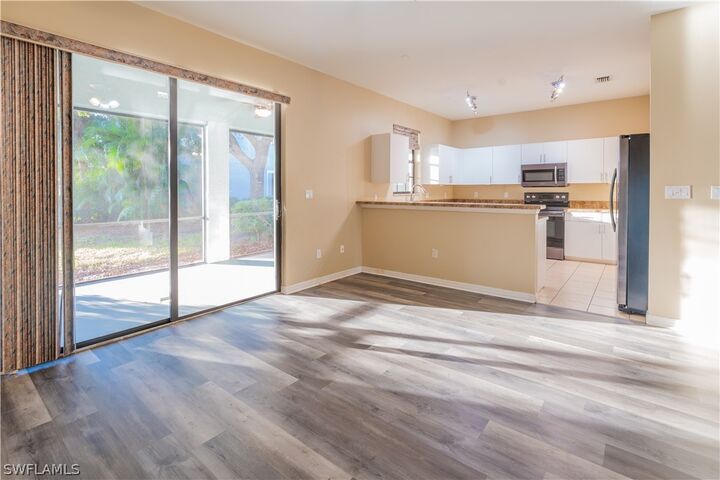 Property Photo:  14751 Pinnacle Place 343  FL 34119 