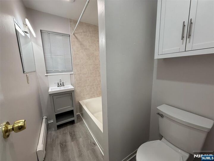 Property Photo:  21 Pasadena Avenue 2A  NJ 07644 