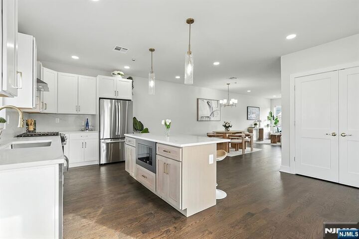 Property Photo:  192 Canterbury Avenue  NJ 07031 