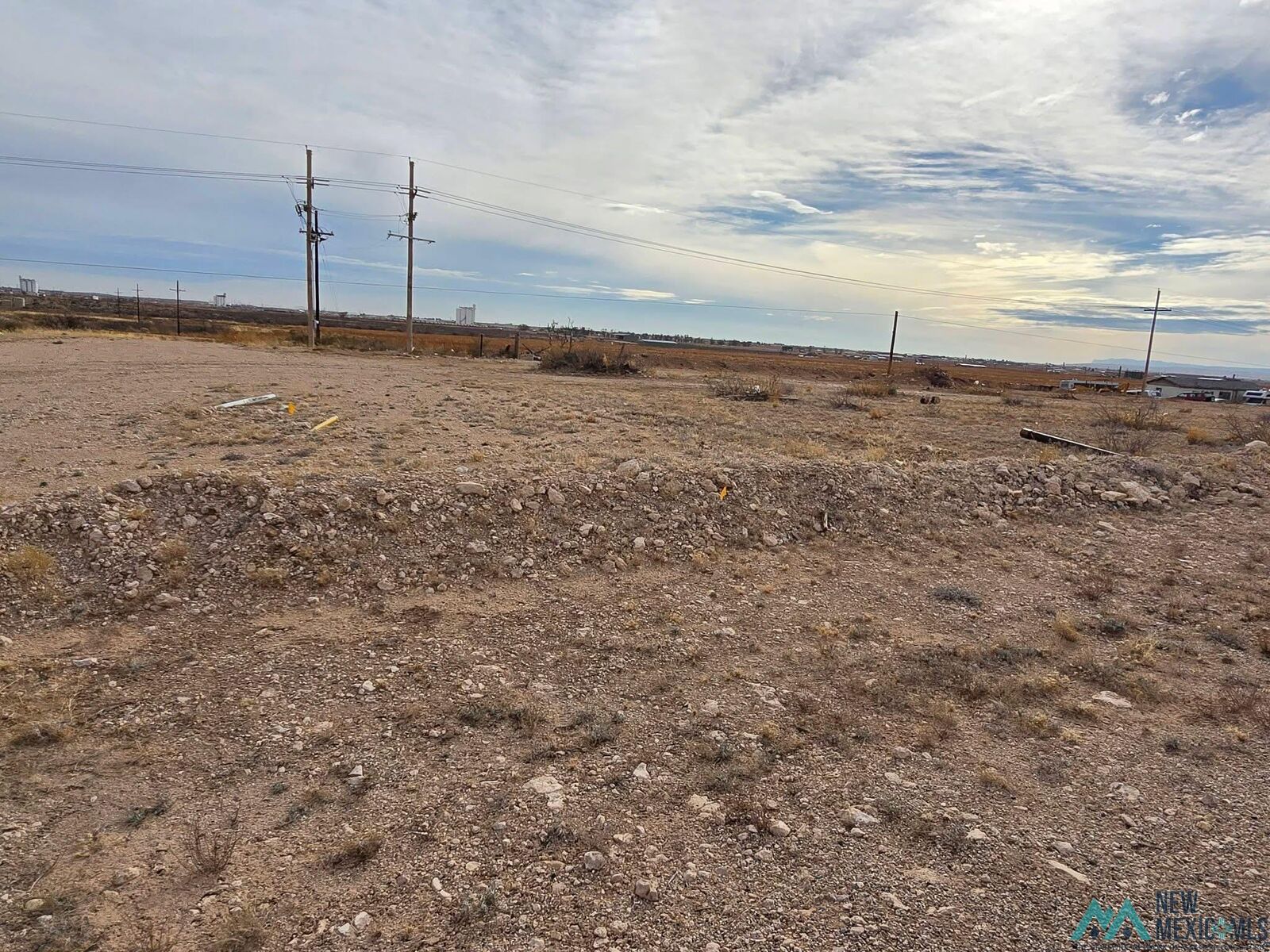 Property Photo:  W Of 735 E Derrick Road  NM 88220 