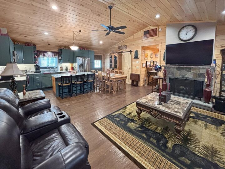 Property Photo: 11 Amherst Lane NH 03785