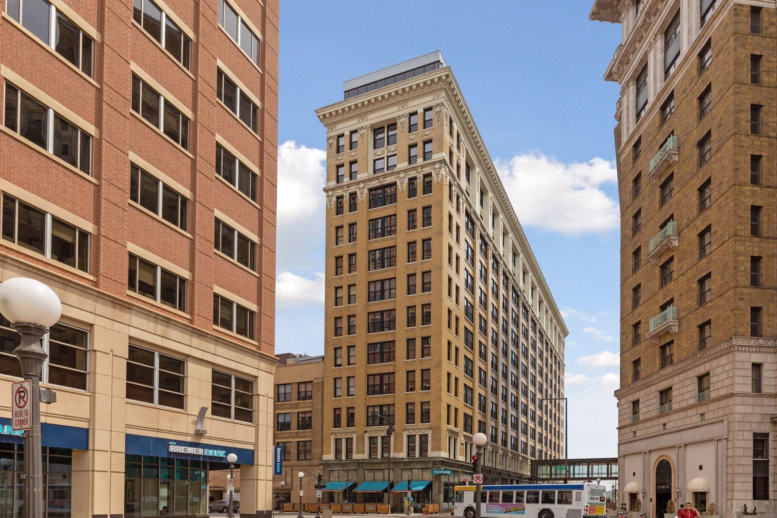 Property Photo:  350 Saint Peter Street 908  MN 55102 