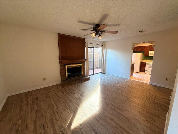 Property Photo:  2327 Torrington Drive C  TX 76012 