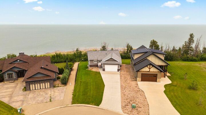 23 Marina View Close — photo 1