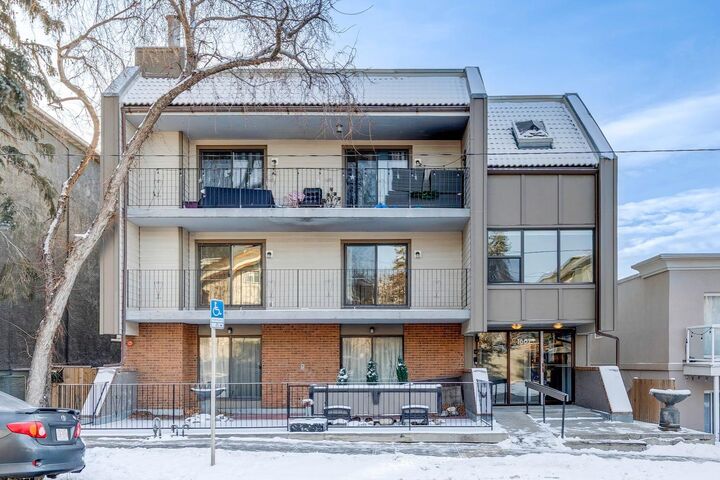 1607 26 Avenue SW 6 — photo 1
