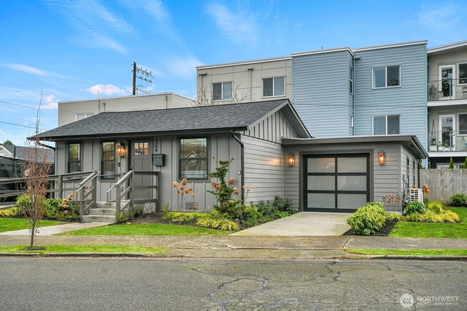 Property Photo: 304 Daley Street WA 98020