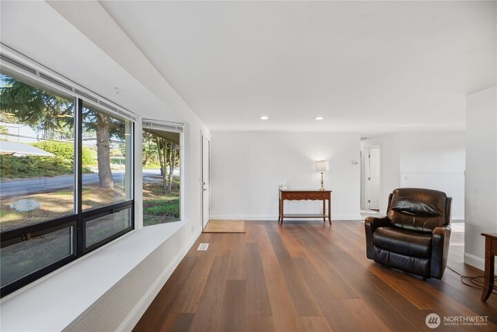 Property Photo:  2428  Loerland Lane  WA 98277 