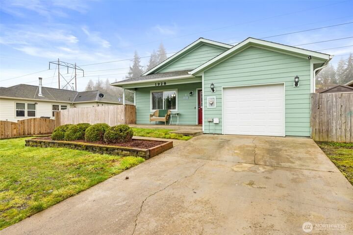 Property Photo: 1928 Village Circle WA 98362