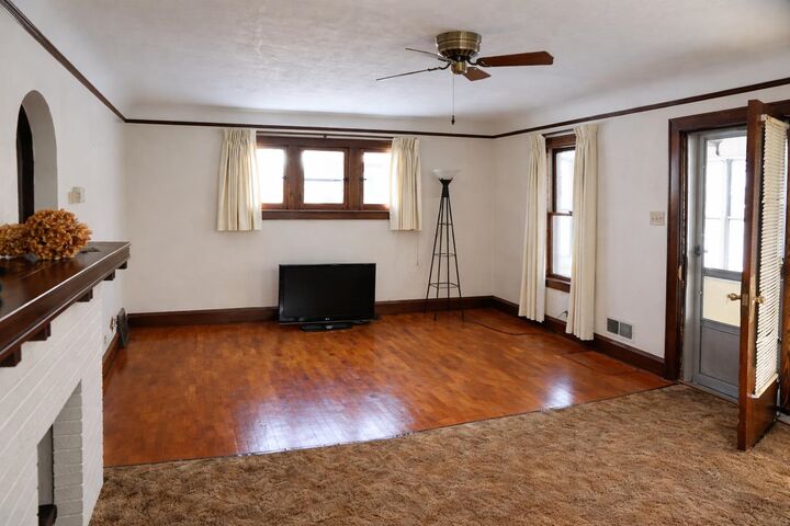 Property Photo:  731 W Elsie Street  WI 54914 