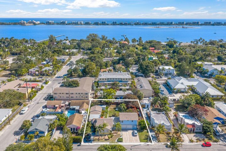 Property Photo:  812 S N Street  FL 33460 