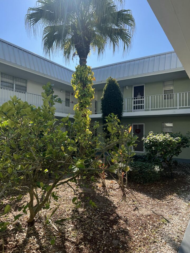 Property Photo:  2302 Sunrise Boulevard 3-201  FL 34982 