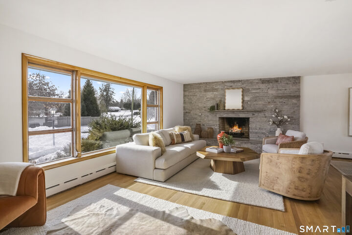 Property Photo:  3 Hunt Club Lane  CT 06880 