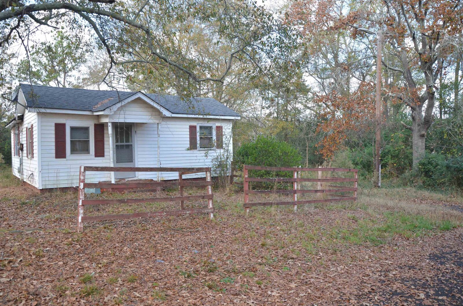 Property Photo:  105 Mauldin Circle  SC 29655 