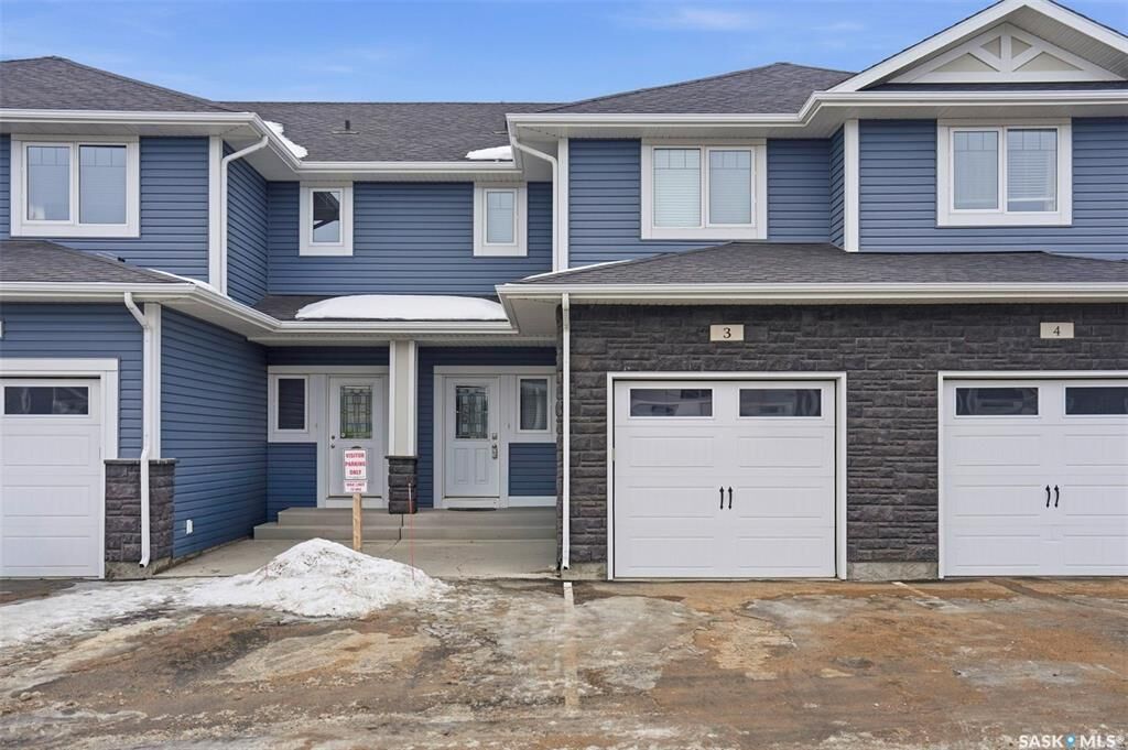 Property Photo:  115 Veltkamp Crescent #3  SK S7T 0T7 