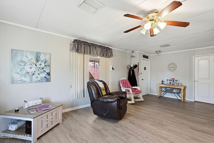 Property Photo:  142 W Aliso Drive  AZ 85614 