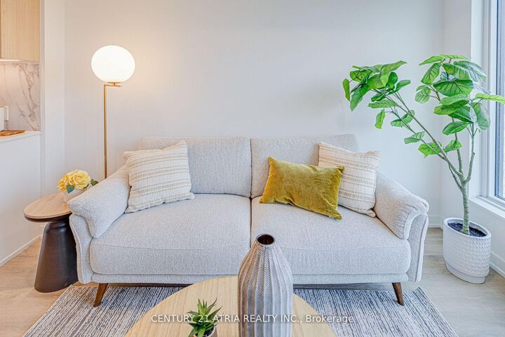 Property Photo:  1100 Sheppard Avenue W 217  ON M3K 0E4 