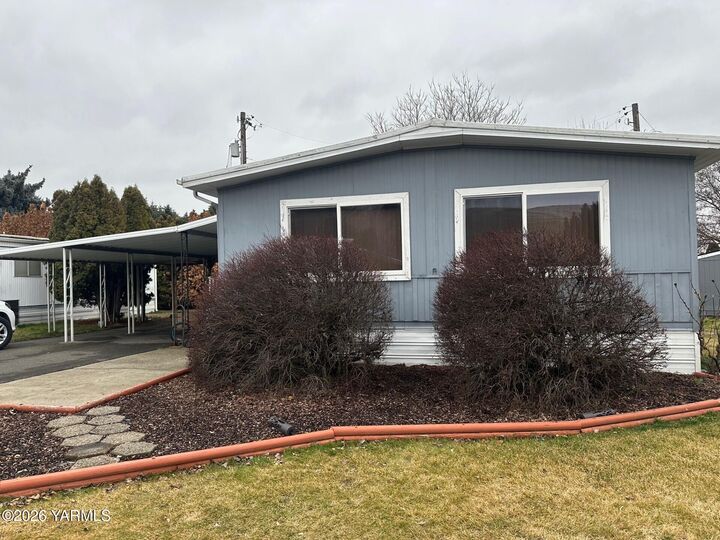 Property Photo:  2205 Butterfield Rd  WA 98901 