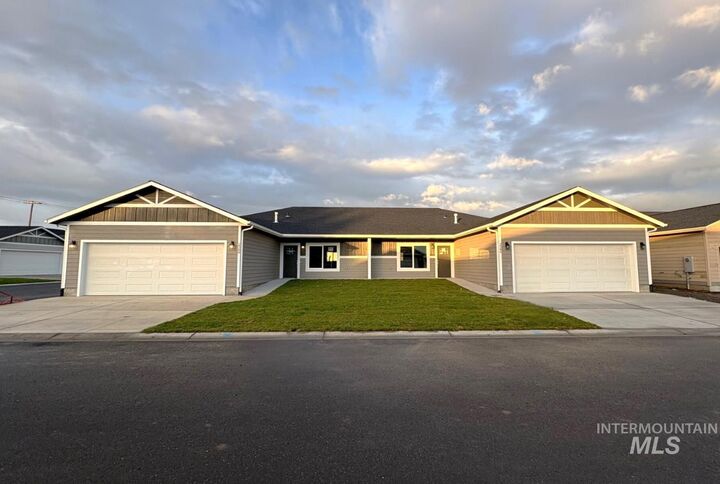 Property Photo:  3411 Glacier Drive  ID 83501 