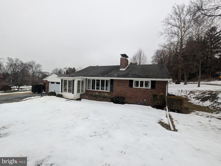 Property Photo:  910 Fourth Street  PA 17070 