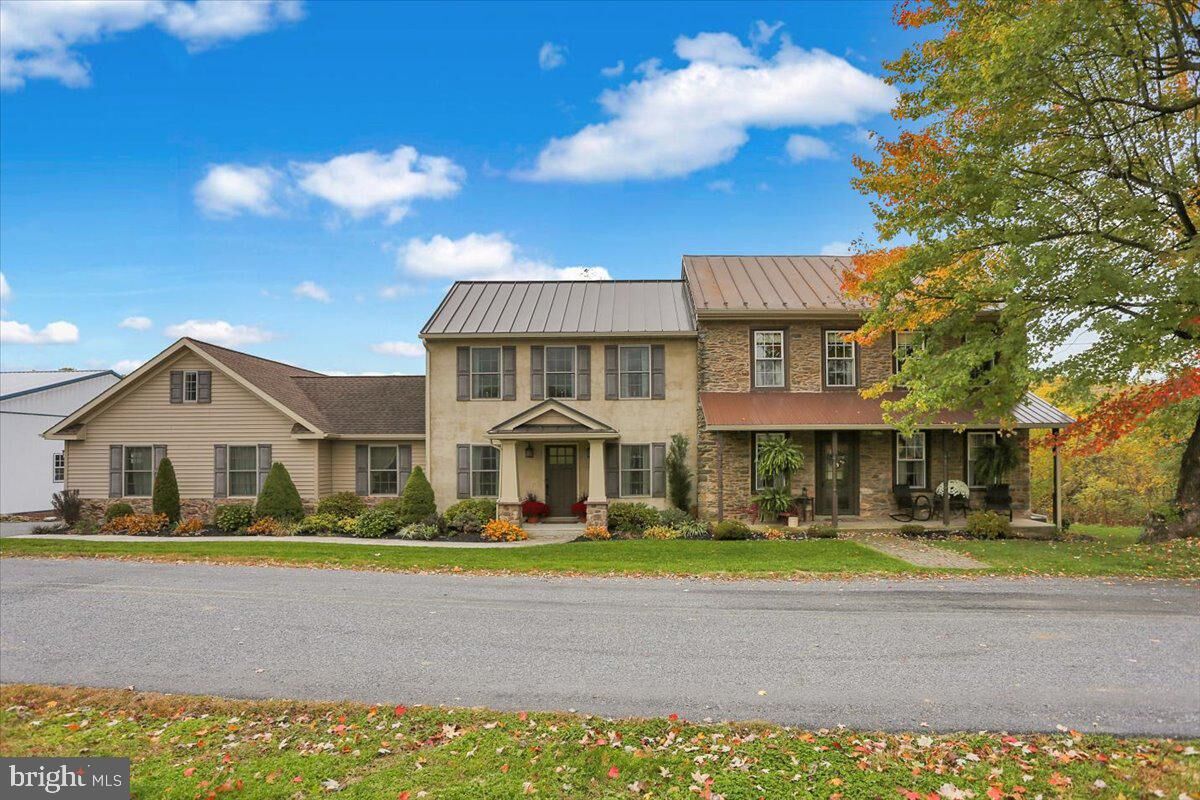 Property Photo:  520 Sunday Road  PA 19534 