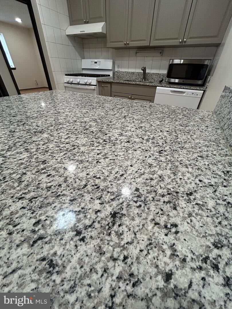 Property Photo:  400 Main Street 15  PA 19468 