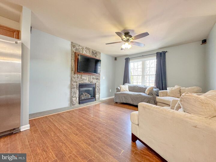 Property Photo: 402 Butternut Drive VA 22408