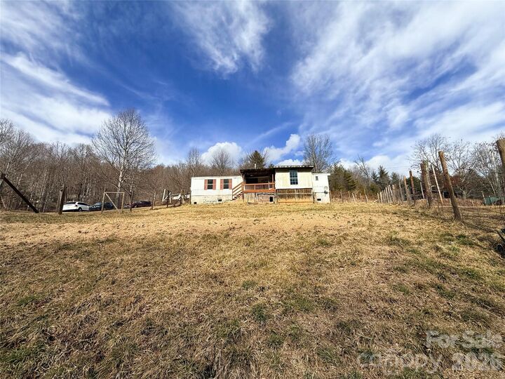 Property Photo: 3476 Possum Trot Road NC 28714