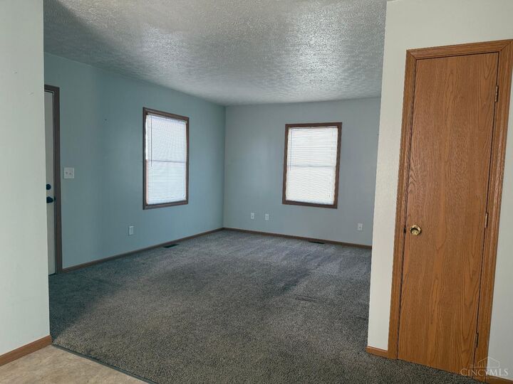 Property Photo:  2104 Grand Avenue  OH 45044 