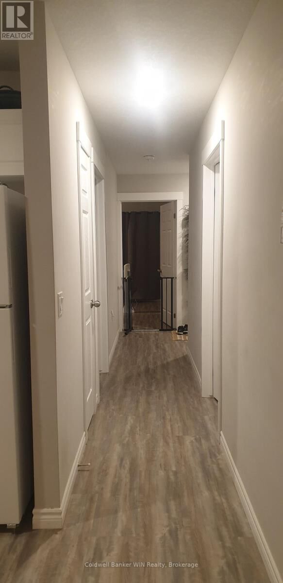 Photo de la propriété:  540 Wallace Avenue South  ON N4W 0G2 