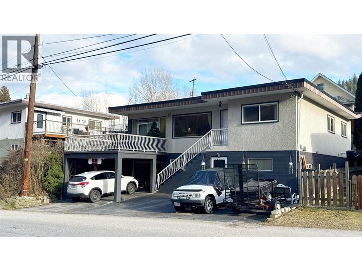 214 Wellington Avenue — photo 1