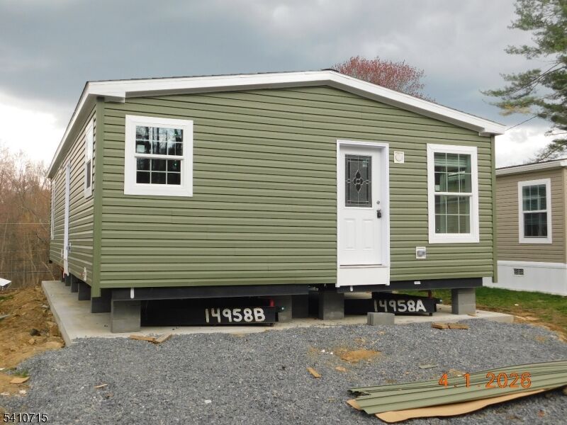 Property Photo:  68 Back Street  NJ 07863 