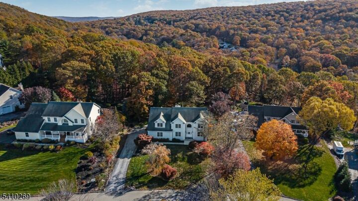 Property Photo: 14 Stone Cliff Ter NJ 07438