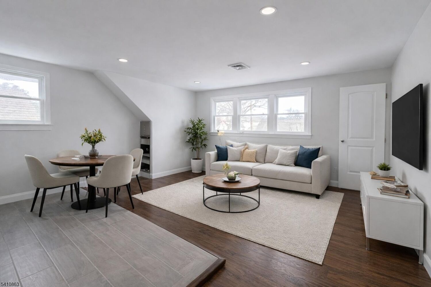 Property Photo:  308 Seaton Ave  NJ 07204 