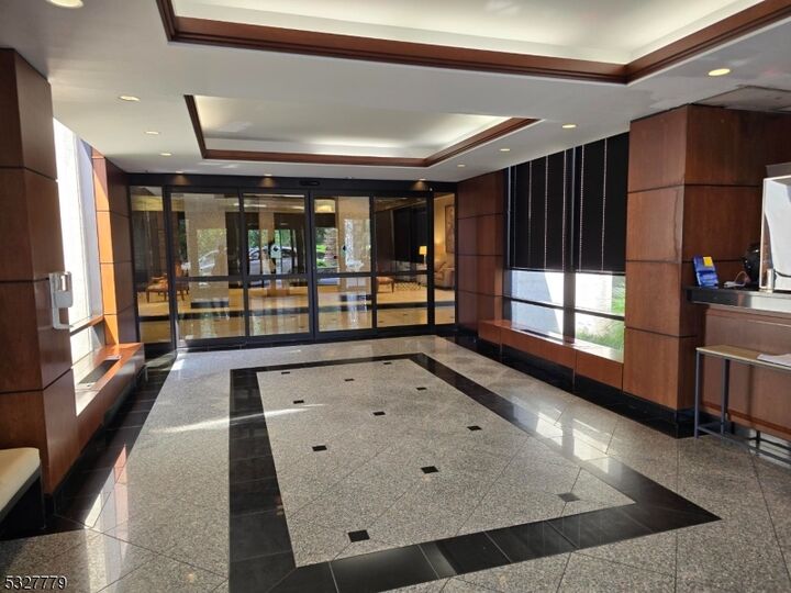 Property Photo:  2 Claridge Dr 2ae  NJ 07044 