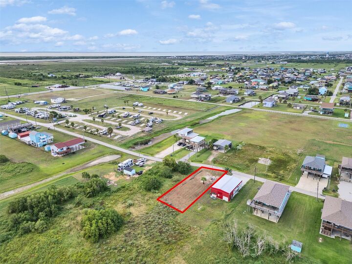 Property Photo:  969 Sea Spray Drive  TX 77650 