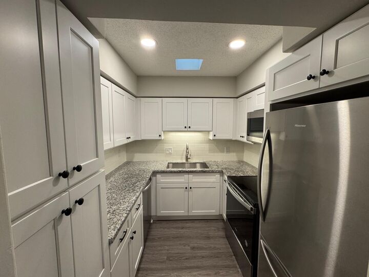 Property Photo:  2700 Bellefontaine Street A24  TX 77025 