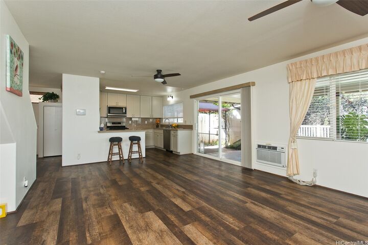 Property Photo:  91-1008 Kahiuka Street  HI 96706 