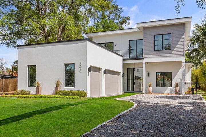 Property Photo:  2412 Chantilly Avenue  FL 32789 