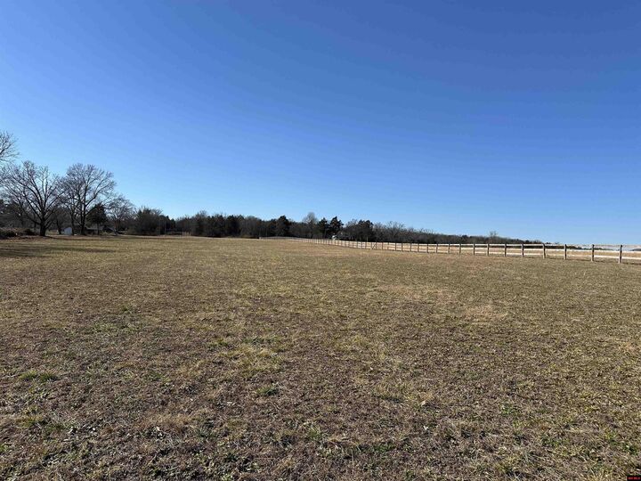 Property Photo:  001 Mc 7055  AR 72634 