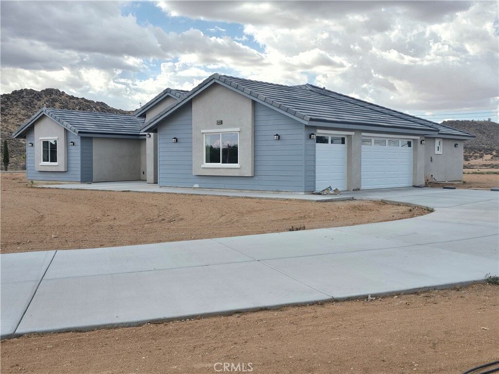 Property Photo:  14498 Savannah Court  CA 92307 