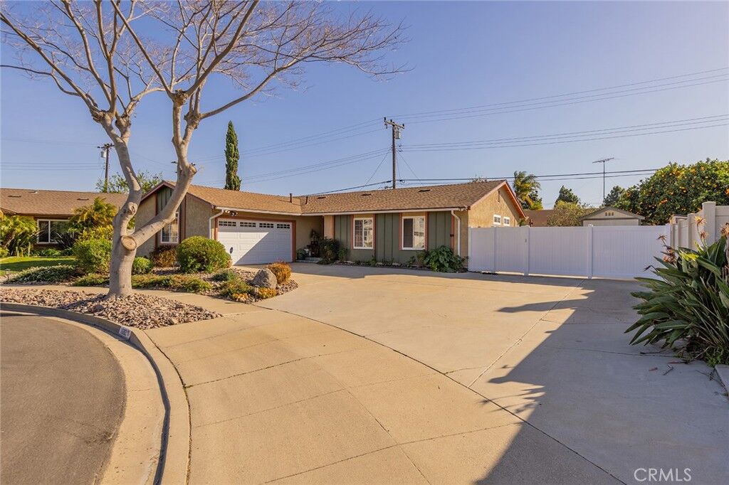 Property Photo:  1682 Darnell Court  CA 93010 