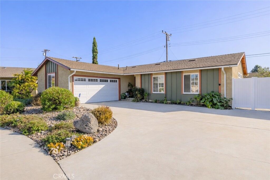 Property Photo: 1682 Darnell Court CA 93010