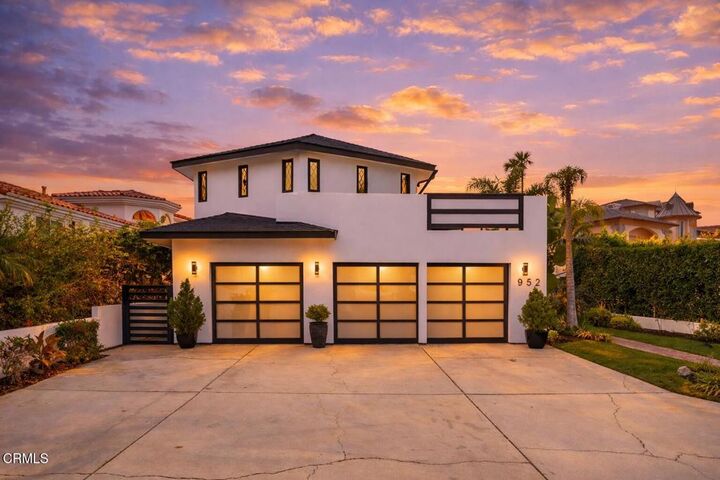 Property Photo: 952 Peninsula Street CA 93001