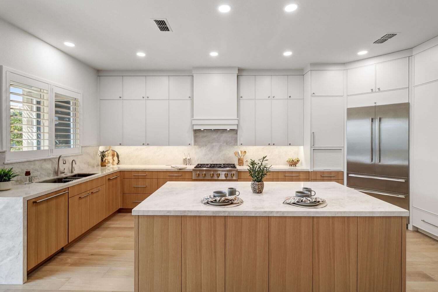 Property Photo: 2701 Robinson Creek Lane CA 95758