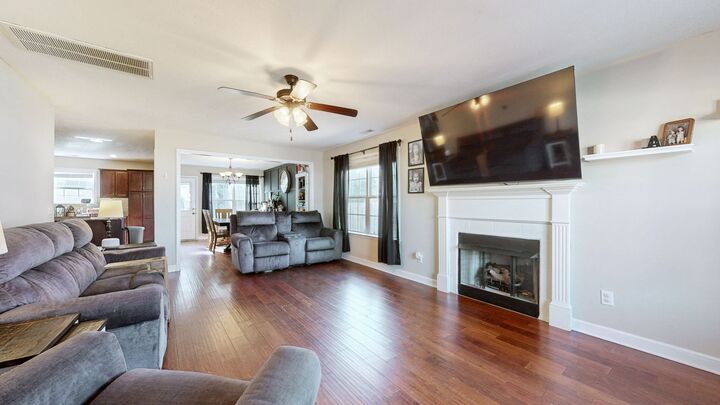 Property Photo:  2415 Auldridge Dr  TN 37037 