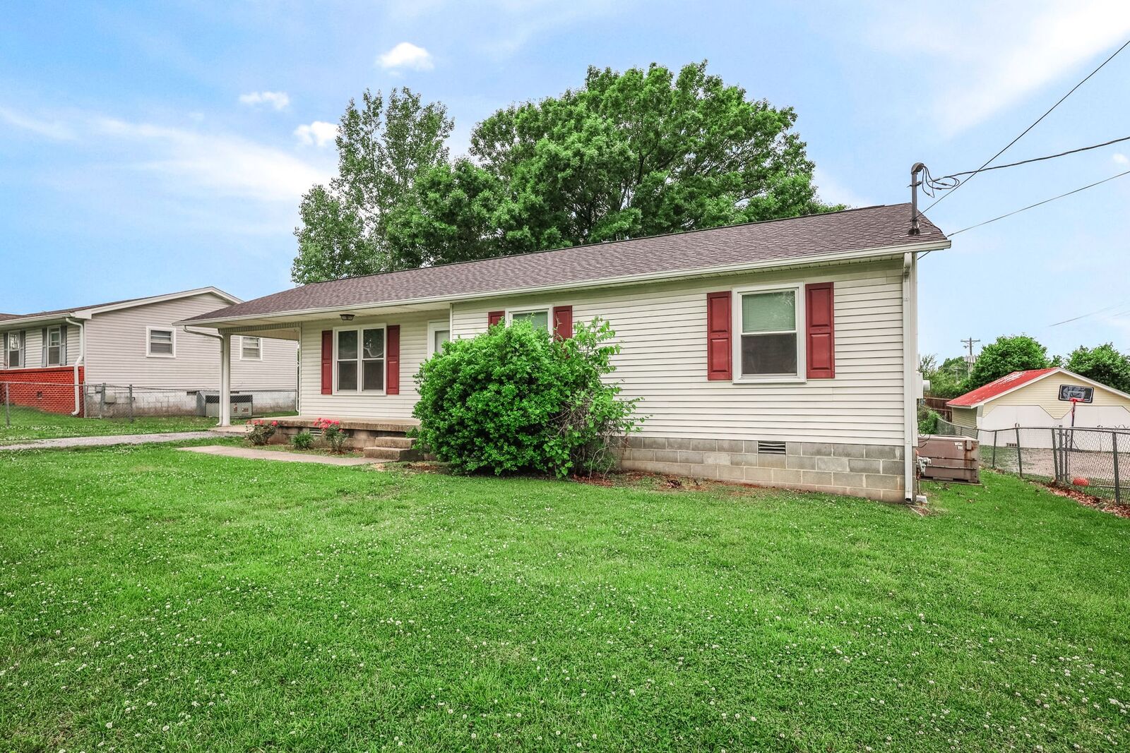 Property Photo:  17031/2 Gordon Rd  TN 37160 