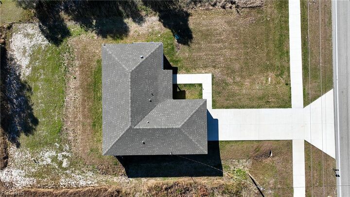 Property Photo:  809 Bell Boulevard S  FL 33974 