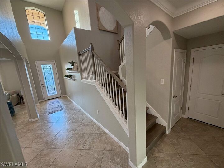 Property Photo:  1588 Vizcaya Lane  FL 34113 