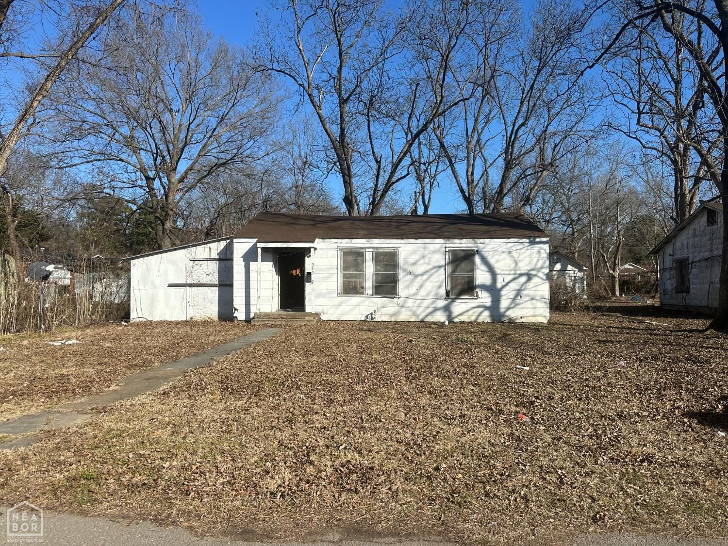 Property Photo:  242 N 8th  AR 72390 