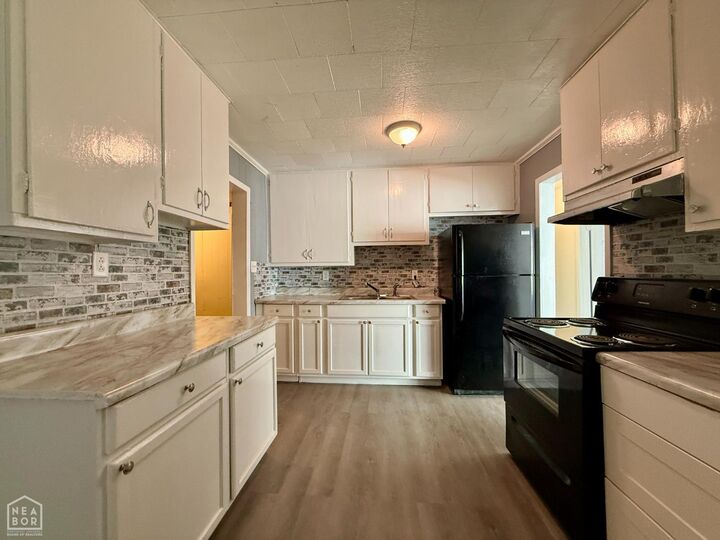 Property Photo:  2306 Clark Street  AR 72401 